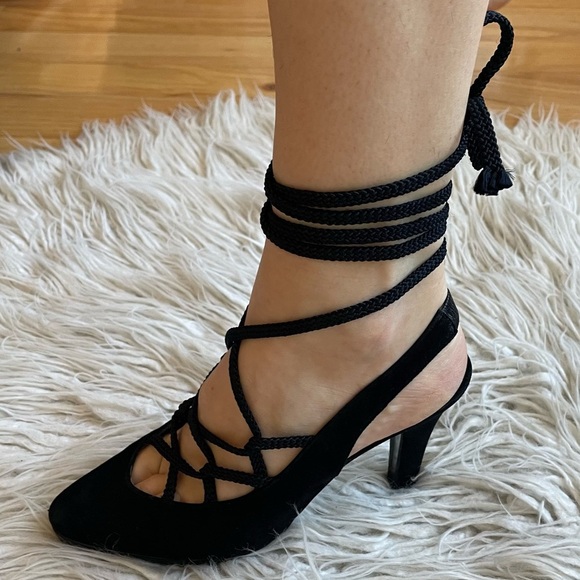 Yves Saint Laurent Dallas Vintage Black Suede Lace Up Ankle Wrap Pumps Size 6.5